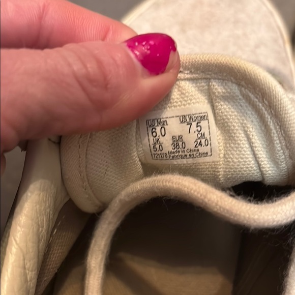 Vans Camouflage Sneakers 7.5 - Picture 8 of 8